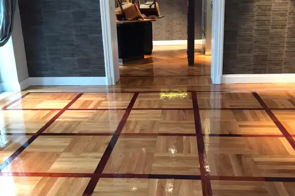 Eiche Stabparkett mit Zwischenfries (1)